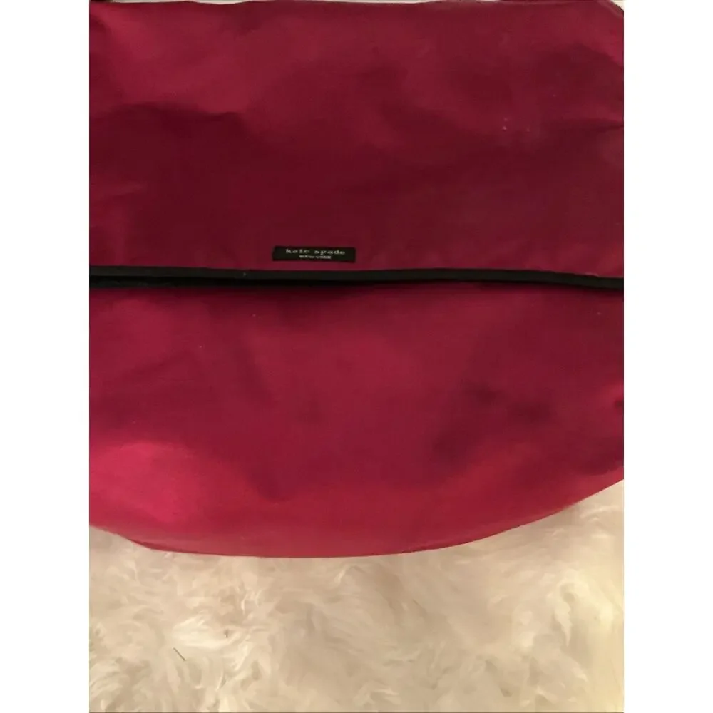 Kate Spade Women’s Spacious Red Messenger Crossbody Flap Zip Adjustable Strap